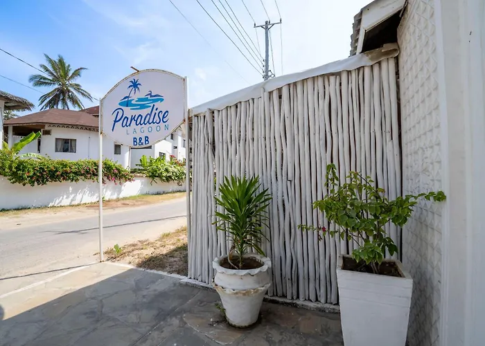Paradise Lagoon B&B