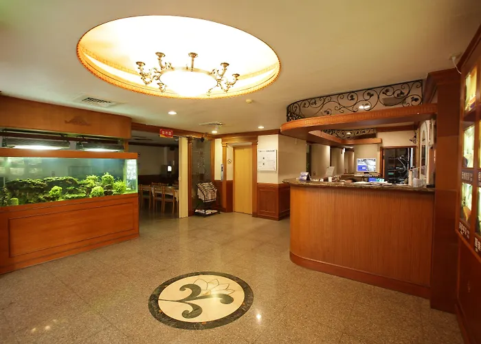 Hua Yue Hotel