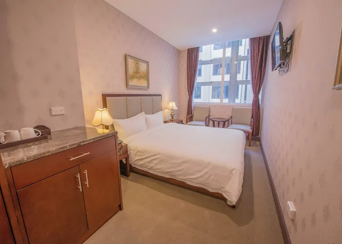 Megaboom City Hotel