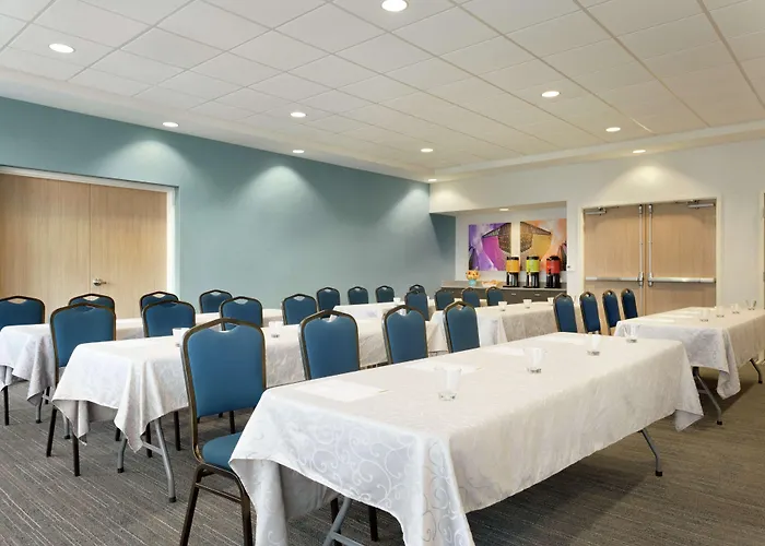 Home2 Suites By Hilton Milton Ontario