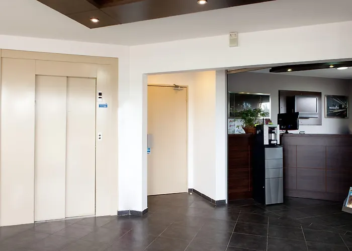 Orly Superior Hotel