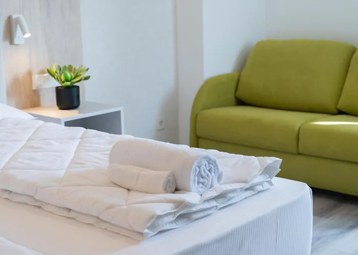 Lake & More Suite Hotel