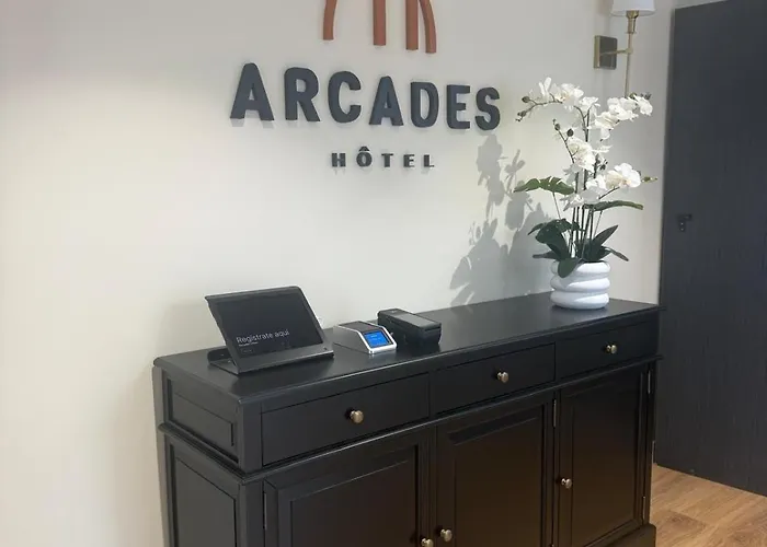 Arcades Hôtel - Cholet