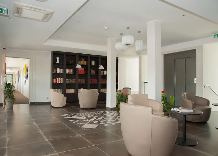 Davia Hotel