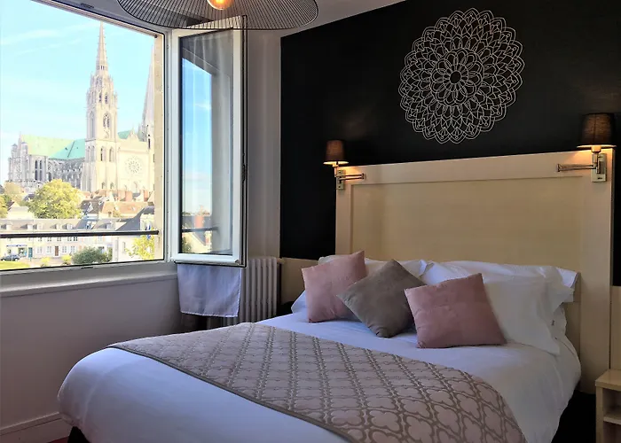 Le Boeuf Couronne - Hotel & Restaurant Chartres- Logis Hotels