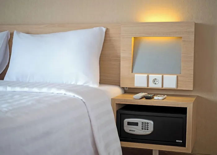 Whiz Prime Hotel Megamas Manado