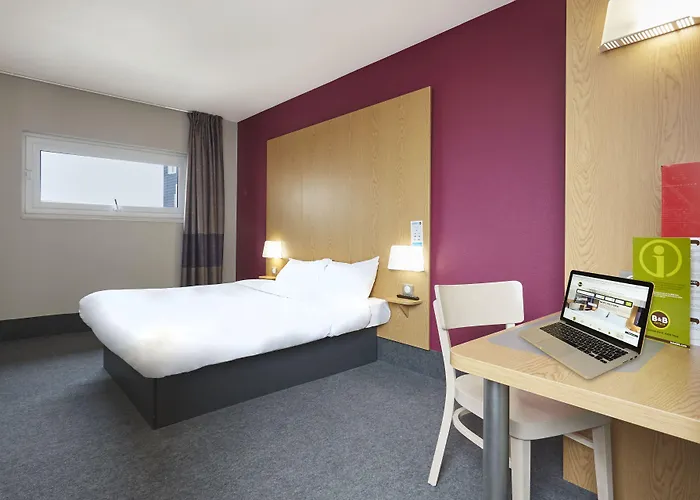 B&B HOTEL Lille Roubaix Campus Gare