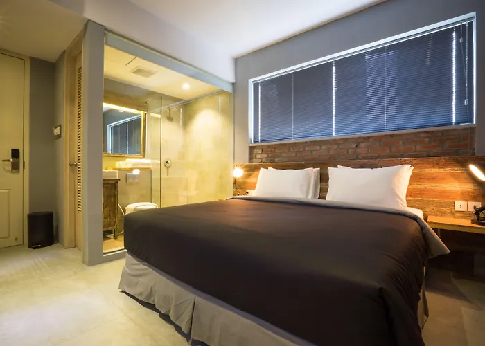 Summerbird - Bed And Brasserie