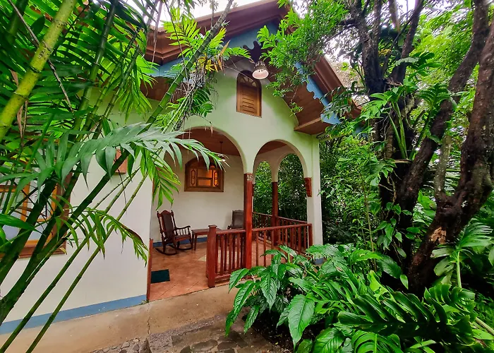 Hotel Claro De Luna