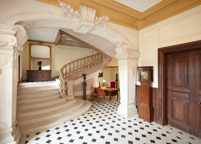 Chateau Saint-Michel - Cercle Des Grands Crus