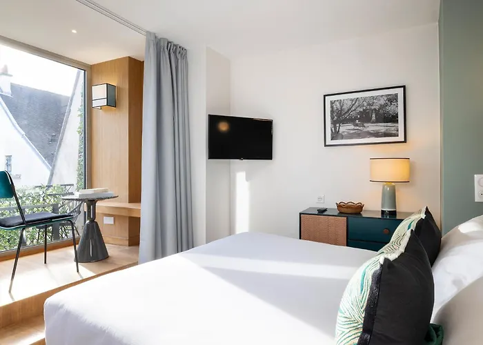Hotel De Suez