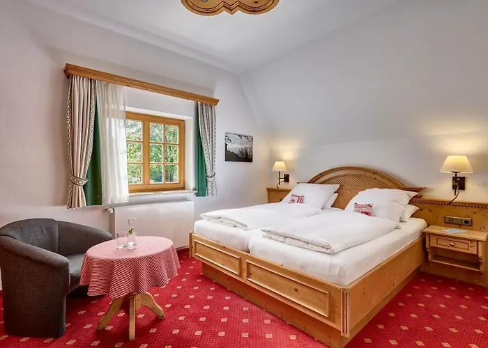 Alpenhof - ruhige Wohlfühloase im Fünf-Seenland in S-Bahnnähe