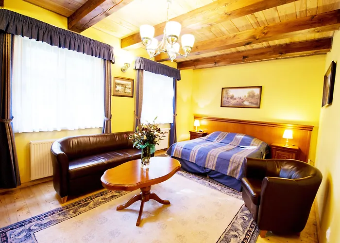 Hotel Dworek Wapionka