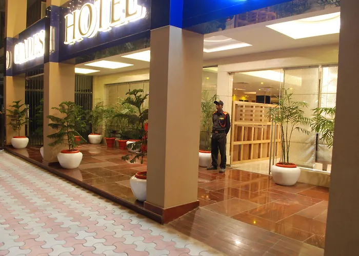 Glades Hotel