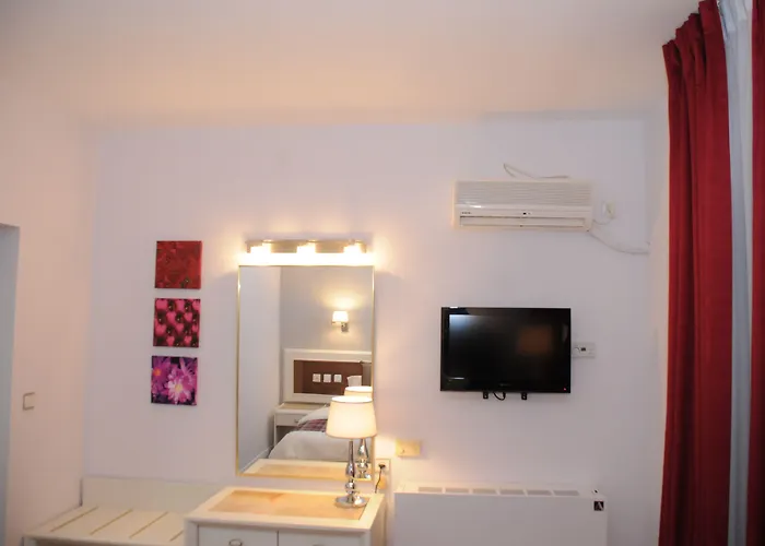 Tabar Hotel