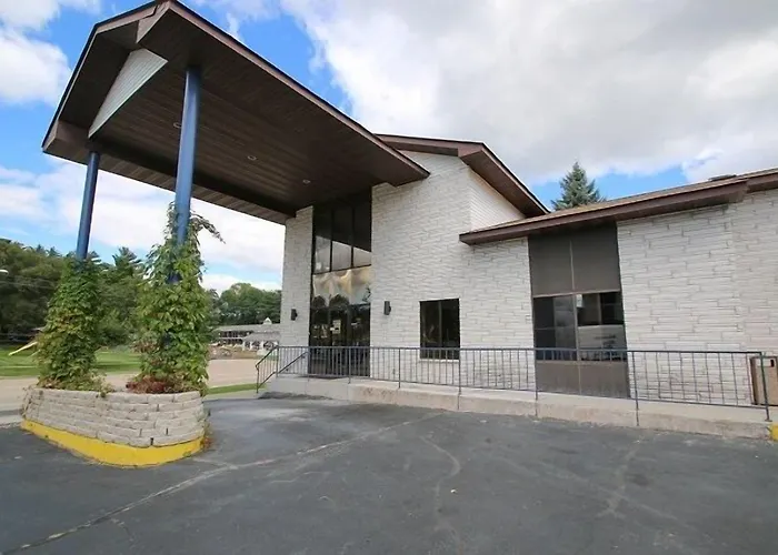 Woodside Dells Hotel & Suites