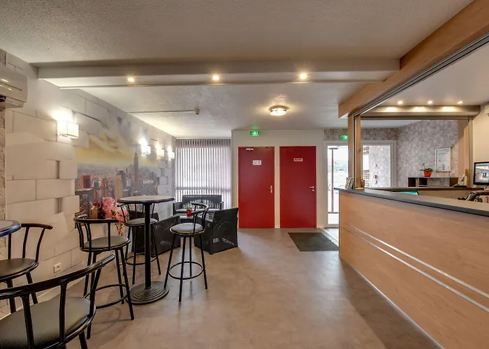 Confort Hôtel Thouars