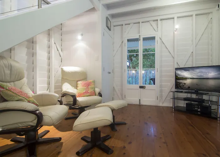 Port Douglas Cottage & Lodge