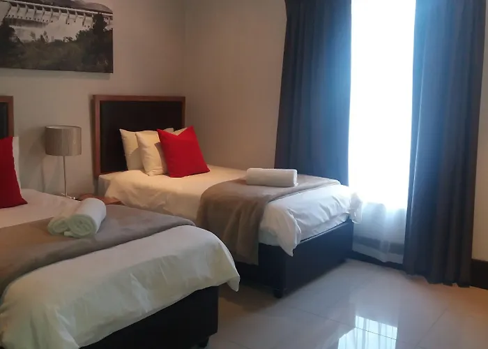 Clanwilliam Hotel