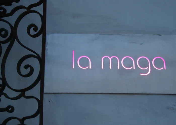 La Maga Rooms
