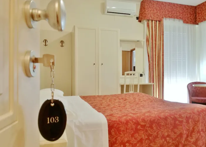 Gold Hotel