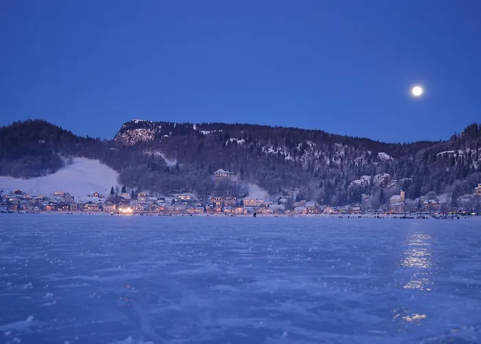 HÔTEL DE VILLE - La Baie Du Lac