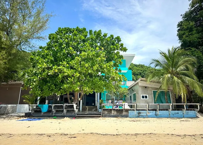 Sea Dreamer Beachfront Apartments
