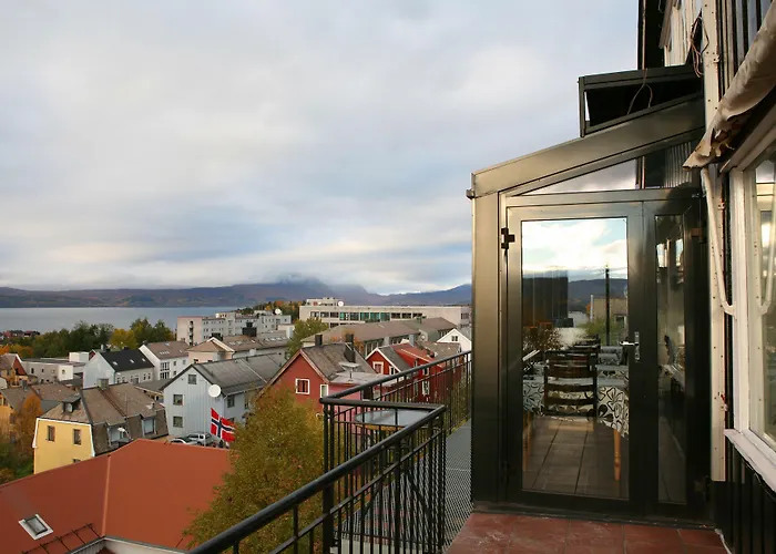 Breidablikk Guesthouse
