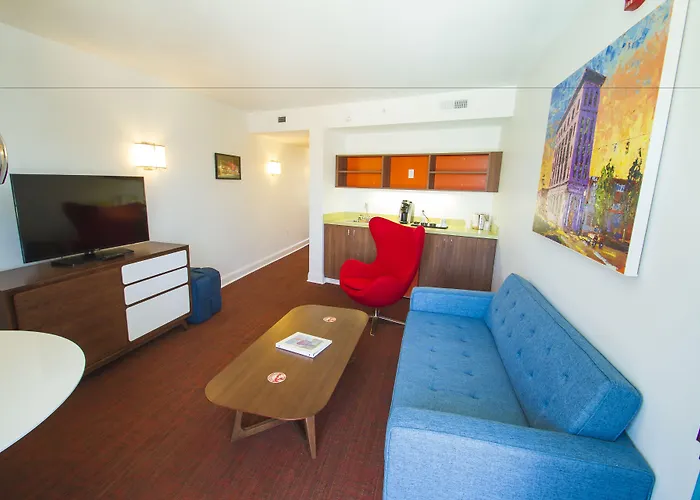 Mother Earth Motor Lodge