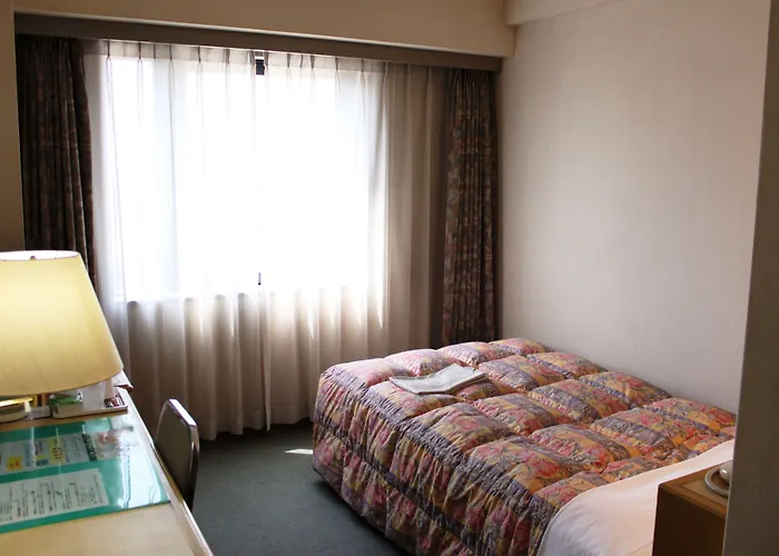 Hotel Palace Inn Toyota