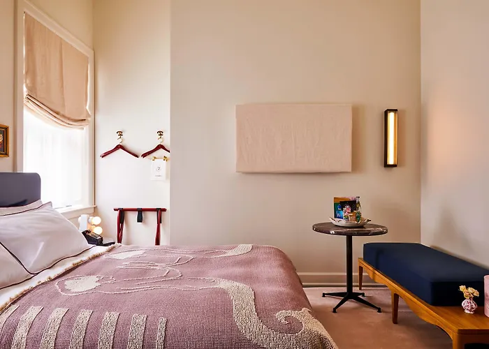 The Siren Hotel, An Ash Hotel