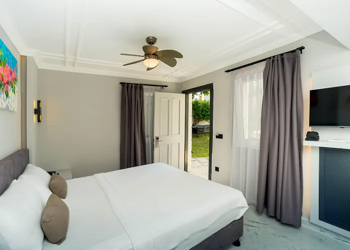 Art Suites Hotel