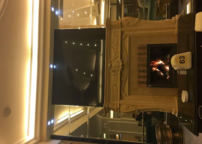 Platinum Hotel