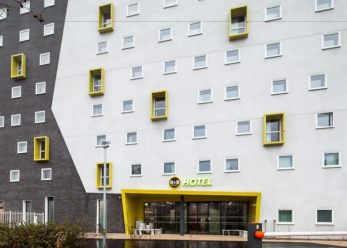 B&B HOTEL NANTERRE Rueil-Malmaison