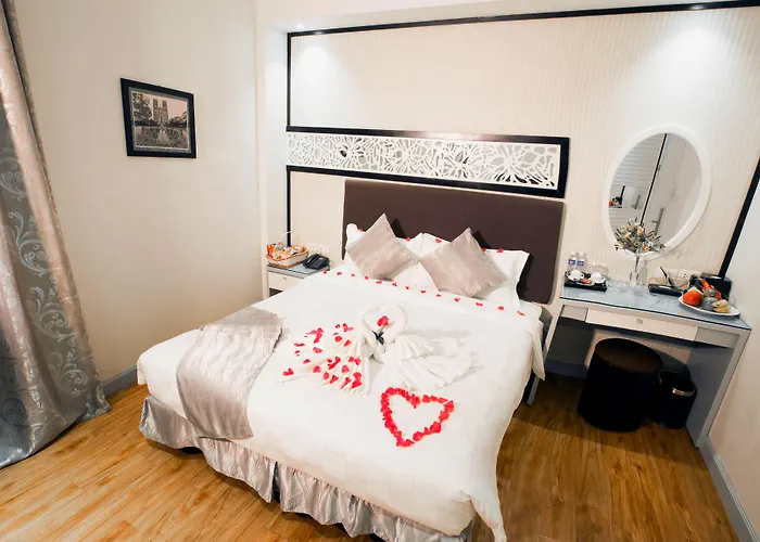 Riverside Boutique Hotel
