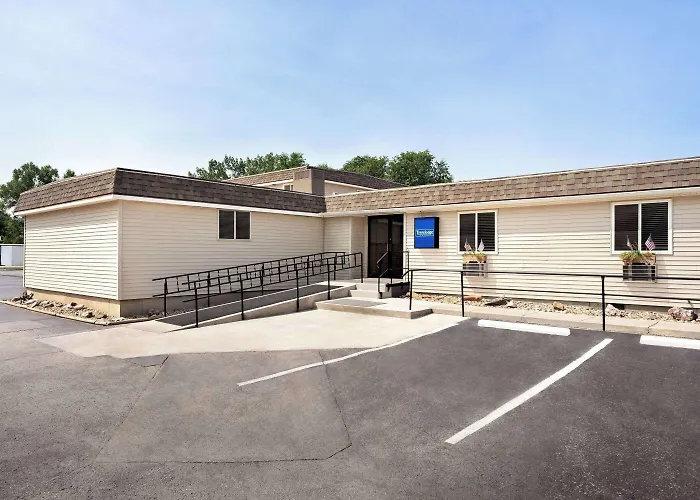 Travelodge By Wyndham Edgemont