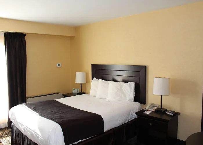 Travelodge By Wyndham Sarnia