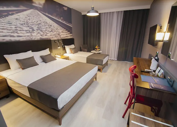 Ramira City Hotel - Adult Only