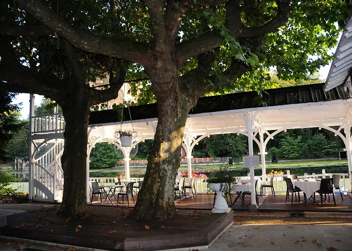 Hotel Restaurant Pavillon Bleu