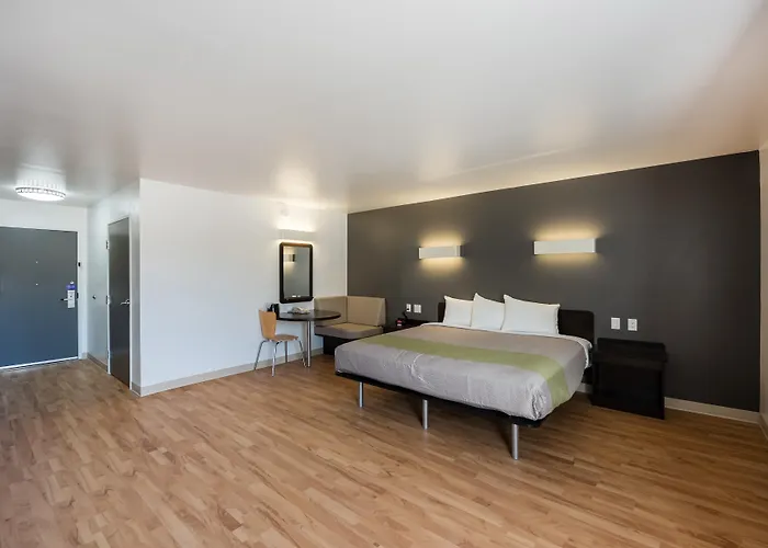 Studio 6-Mccarran, Nv - Sparks - Tahoe - Reno Industrial Center