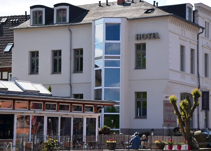Hotel & Restaurant Fackelgarten Plau Am See