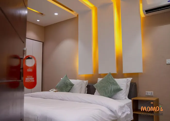 Momo'S Hotel