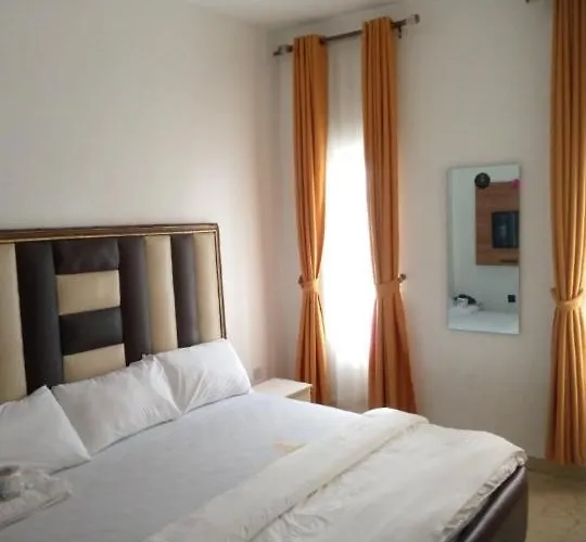 The Cartwright Suites And Lounge