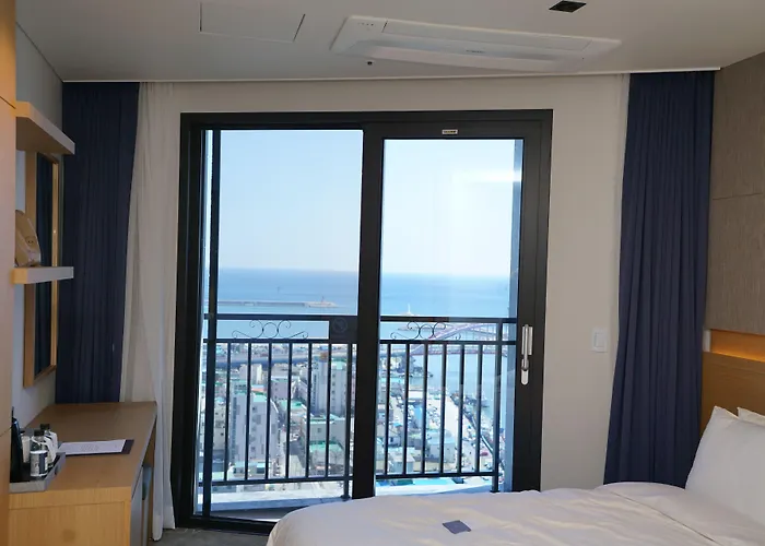 Sea Cruise Hotel