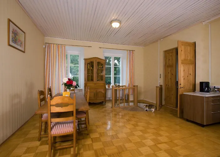 Haeska Manor
