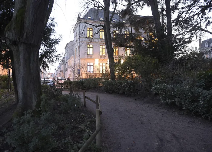 Residence De Tourisme Central Parc Tours