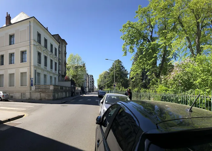 Residence De Tourisme Central Parc Tours