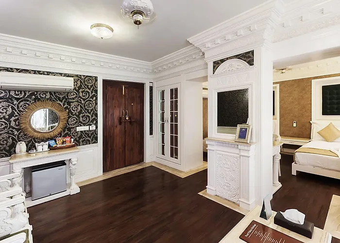 Pearl Palace Heritage Boutique Hotel