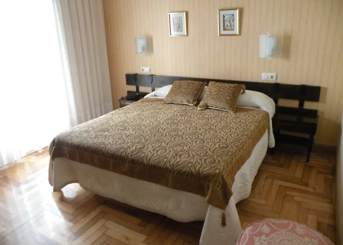 Hotel Rompeolas