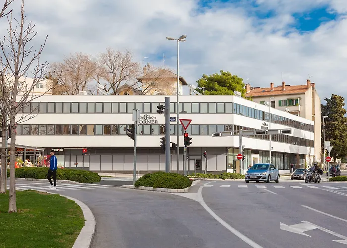 Hotel Corner